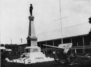 Railway Workshops War Memorial, Ipswich, 1925f