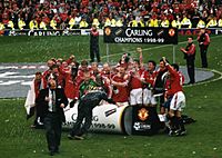 1998-99 Premier League title celebrations (cropped).jpg