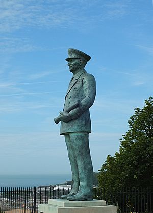 Dover Castle Admiral Ramsay statue 02