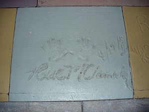 Rue McClanahan (handprints in cement)
