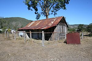 Selector's Hut (former) from NW (2009).jpg